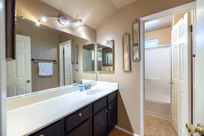 5876 Calvine Road, Sacramento, CA 95823 - Photo 22