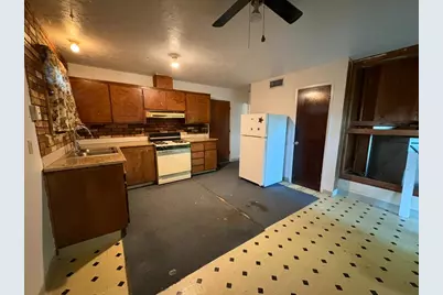 6330 Valley Hi Drive, Sacramento, CA 95823 - Photo 18