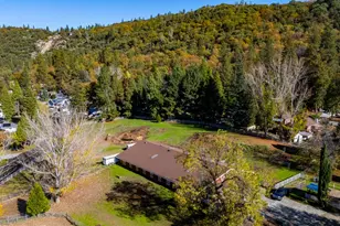 21787 Crystal Lake Dr, Sonora, CA 95370 - Photo 46