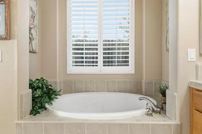 2567 Parkcrest Way, Roseville, CA 95747 - Photo 22