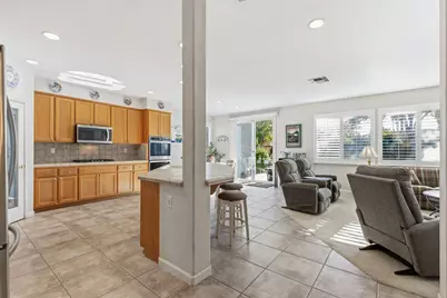 2567 Parkcrest Way, Roseville, CA 95747 - Photo 8