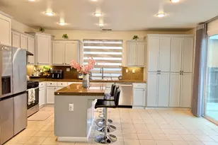 2454 Knollwood Ln, Stockton, CA 95206 - Photo 8