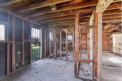 633 W Greenway Avenue, Turlock, CA 95380 - Photo 8