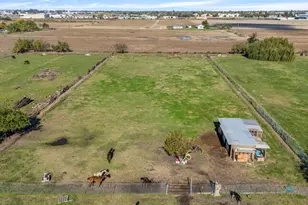 633 W Greenway Ave, Turlock, CA 95380 - Photo 22