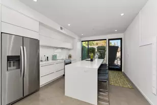 1008 Yale St, Sacramento, CA 95818 - Photo 12