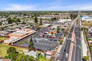 1355 N Main St, Manteca, CA 95336 - Photo 16