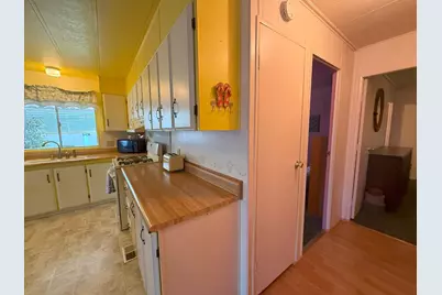 Pina, Sacramento, CA 95828 - Photo 14