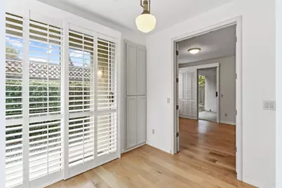 984 S Beach Drive, Sacramento, CA 95831 - Photo 22