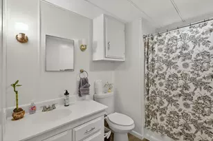 N Maple Leaf Ln, Sacramento, CA 95828 - Photo 20