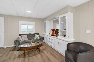 N Maple Leaf Lane #140, Sacramento, CA 95828 - Photo 6