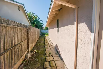 6282 Denslow Way, Sacramento, CA 95823 - Photo 52