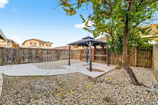 7481 Splendid Way, Elk Grove, CA 95758 - Photo 36