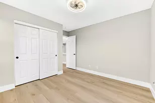 7481 Splendid Way, Elk Grove, CA 95758 - Photo 16