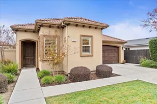 921 Hackberry Ave, Modesto, CA 95350 - Photo 2