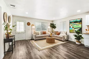 3813 25th Ave, Sacramento, CA 95820 - Photo 4