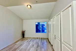 4900 Dover Ln, Sacramento, CA 95842 - Photo 16