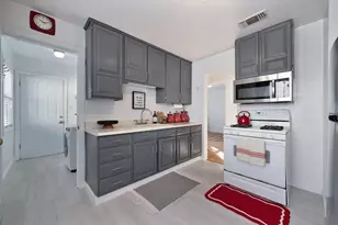 2200 Murieta Wy, Sacramento, CA 95822 - Photo 10