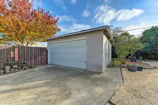 2200 Murieta Wy, Sacramento, CA 95822 - Photo 22