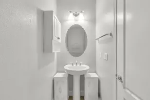 8340 La Cruz Way, Elk Grove, CA 95757 - Photo 10