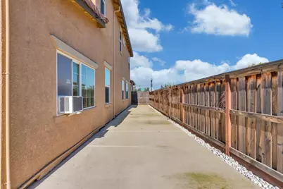 8340 La Cruz Way, Elk Grove, CA 95757 - Photo 62