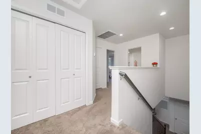 6280 E Valley Edge Drive, Fresno, CA 93727 - Photo 12
