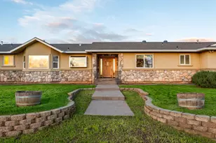 20839 Bear Hollow Rd, Grass Valley, CA 95949 - Photo 2