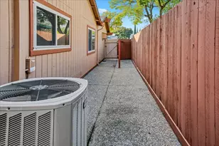 8020 Ramblewood Way, Citrus Heights, CA 95621 - Photo 48