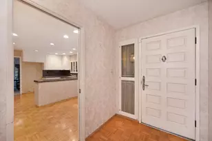 1106 Commons Dr, Sacramento, CA 95825 - Photo 6