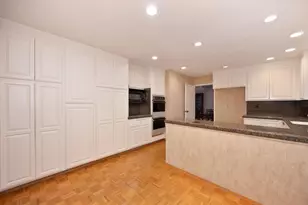 1106 Commons Dr, Sacramento, CA 95825 - Photo 8