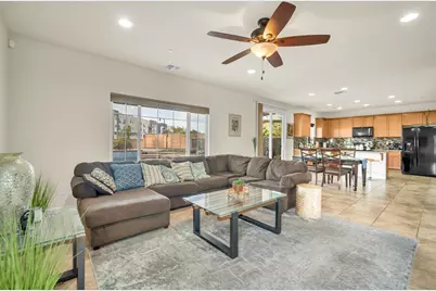 7521 Chappelle Way, Elk Grove, CA 95757 - Photo 4