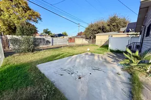 2477 E Washington St, Stockton, CA 95205 - Photo 10