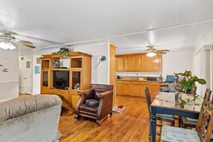 Huckleberry Ln, Sacramento, CA 95828 - Photo 10