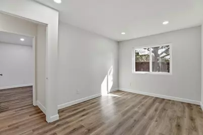 2 Ebbtide Court, Sacramento, CA 95831 - Photo 8