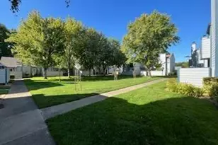 445 Almond Dr, Lodi, CA 95240 - Photo 8