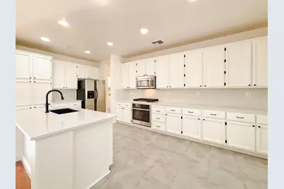 8008 Horncastle Avenue, Roseville, CA 95747 - Photo 10