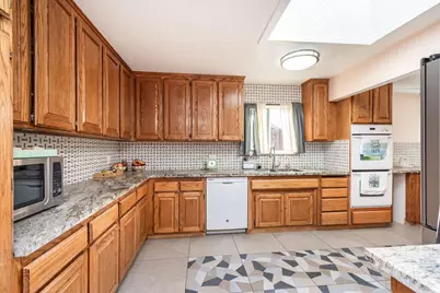 6851 Aleta Way, Sacramento, CA 95842 - Photo 22