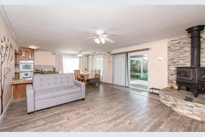 6851 Aleta Way, Sacramento, CA 95842 - Photo 12