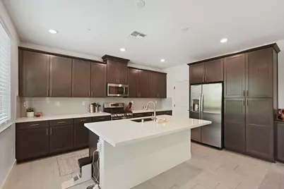9490 Cheverny Way, Sacramento, CA 95829 - Photo 10