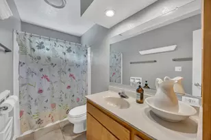 408 Sutter St, Folsom, CA 95630 - Photo 42