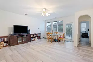 2270 Rose Arbor Dr, Sacramento, CA 95835 - Photo 10