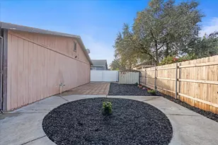 1921 Madrid Dr, Stockton, CA 95205 - Photo 16
