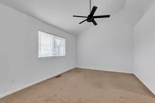 292 Dayflower Ct, Waterford, CA 95386 - Photo 14