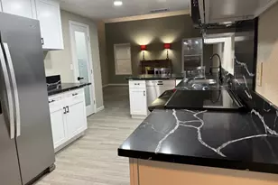 3945 Sparrow Ct, Modesto, CA 95356 - Photo 10