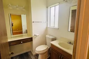 808 Ashlan Way, Madera, CA 93638 - Photo 8