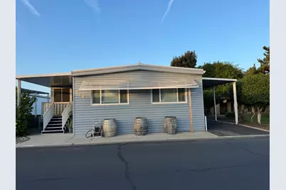 E Yosemite #128, Manteca, CA 95336 - Photo 2