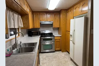 E Yosemite #128, Manteca, CA 95336 - Photo 24