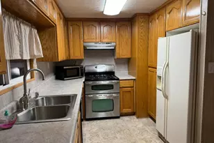 E Yosemite, Manteca, CA 95336 - Photo 24