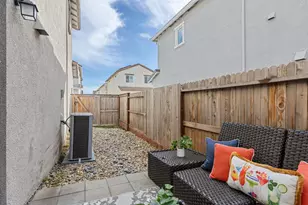 5320 Cumberland Dr, Roseville, CA 95747 - Photo 32