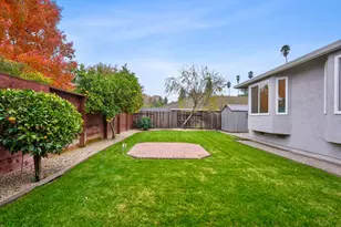 1820 N Berkeley Ave, Turlock, CA 95382 - Photo 26