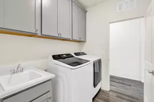 2766 Dockside St, Sacramento, CA 95833 - Photo 12